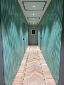 Sea Garden Apartments & Rooms