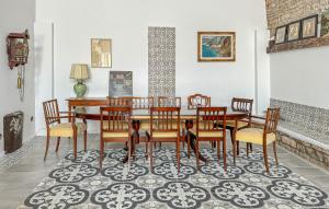 Beautiful Home In Pressigny With Wifi