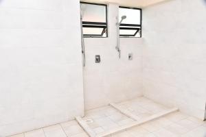 Spacious Condo WITH View, GYM & POOL - Kilimani