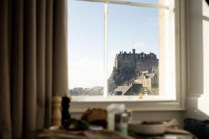 Moment George IV Bridge