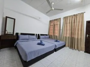 Sunrise Hostel - Lumut