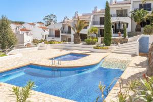 WELCS CASA ADOSADA 215 EMP con piscina comunitaria - 3hvězdičkové hotely ve městě Roses