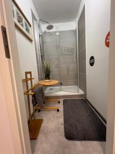 Studio 1 mit Gemeinschaftsräumen, Tiefgarage