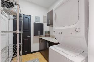 Suite 4 Sloth - Pool&Beach 3 BR Condo