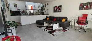 Moderne Doppelhaushälfte mit Süd-West-Terrasse - 希尔登