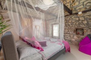 Villa Sussini in Central Istria for 8 people with jacuzzi & pet friendly