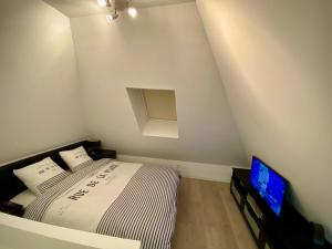 Apartment- Private studio in detached house