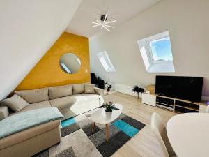 Apartment- Private studio in detached house