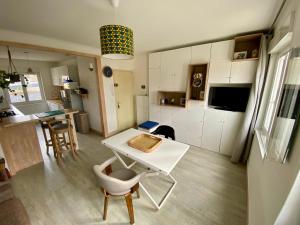 Appartements Avril - Appartement Centre Ville Concarneau : photos des chambres