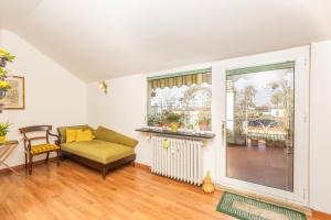 La Milano Design 50s with Botanical Terrace