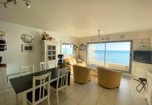 HELIAS appartement face mer remblai LS0477