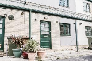 Millfields 3 Bedroom House near City Centre with Private Parking - Paul's Place