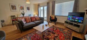 Refurbed Modern & Stylish 3BD - Garden Pets OK