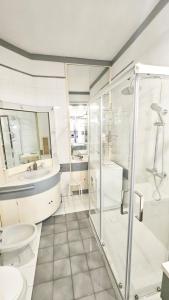 Cozy little penthouse with terrace in Rome