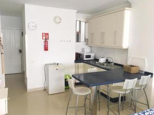 Padre Cueto Beach Flat by Canary365