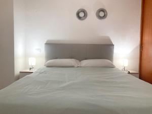 Vives Beach Flat by Canary365