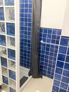 Vives Beach Flat by Canary365