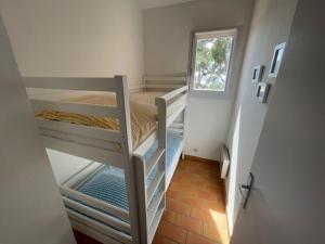 3 chambres, WIFI, piscines, tennis, parking