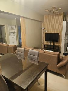 Zinnia Tower 2br condo with QC Cityview