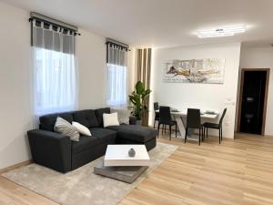 P193 Central Stylish