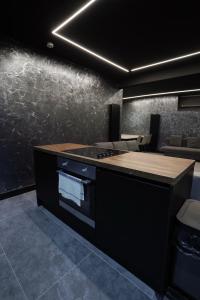 Nero Suite Sleeps Fourteen