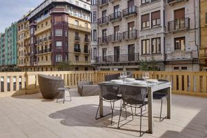 The Rentals Collection - Aura