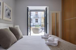 The Rentals Collection - Aura