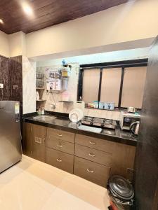 Studio 105 Bhamala House, Near Boojee cafe, Kantwadi, Bandra West