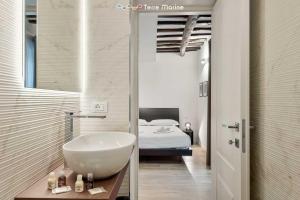 Il Fiore del Prione, Terre Marine