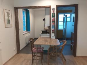 Appartements La Cigogne : photos des chambres