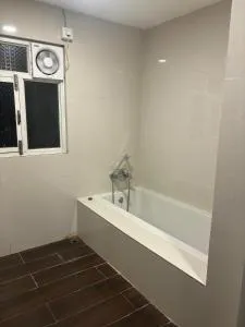 Hotel Iswar & Family Restaurant - Hailākāndi