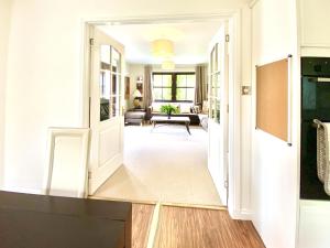 Lochindaal - Beautiful, Spacious 4 Bedroom House in Kintyre