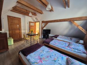 Kwatery u Jarka z ogrodem i parkingiem