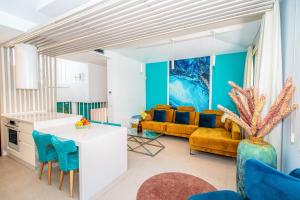 Luxury 3bd villa with premium amenities, jacuzzi, private parking