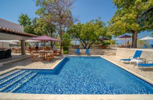 Santorini Kima Beach Resort