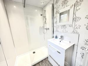 Traditional Inveraray Cottage - Amazing Loch Views