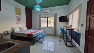 5 Beach Suite wpool sea access