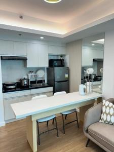 Hotel like Studio Unit in Abreeza with FREE parking