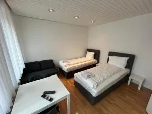 Monteure und Pendler willkommen! Komfortable 2 Zimmer Apartments in der Innenstadt - Bönebüttel