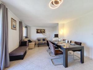Appart T4 - 6 pers, park, 800 m plage - CapitalChic Services Fréjus