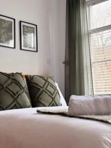 Kelham Riverside Loft,Free Parking,Gym, River view - Neepsend