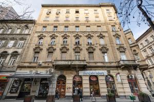 D68 - Downtown Cozy Suite - Best Location by BQA