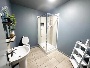 Oak Suite - 2 Bed - Sleeps 4 - Central Blackpool