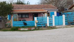 UNE MAISON SUR UNE PRESQUILE