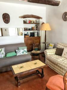 Maison chaleureuse à Saint-Privat, 80 m² avec cour.