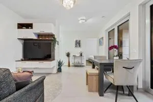 Stylish Apt with Balcony WiFi & Free Parking - Dudelange