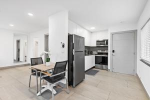 Spacious Apartment wPatio Mini-Golf