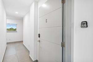 Unique Retreat - Unit E: Rustic 3rd-Floor Hideaway