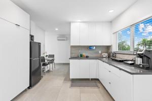 Unique Retreat - Unit E: Rustic 3rd-Floor Hideaway