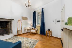 BeRGAMO ALTA - Piazza Mercato del Fieno HOUSE